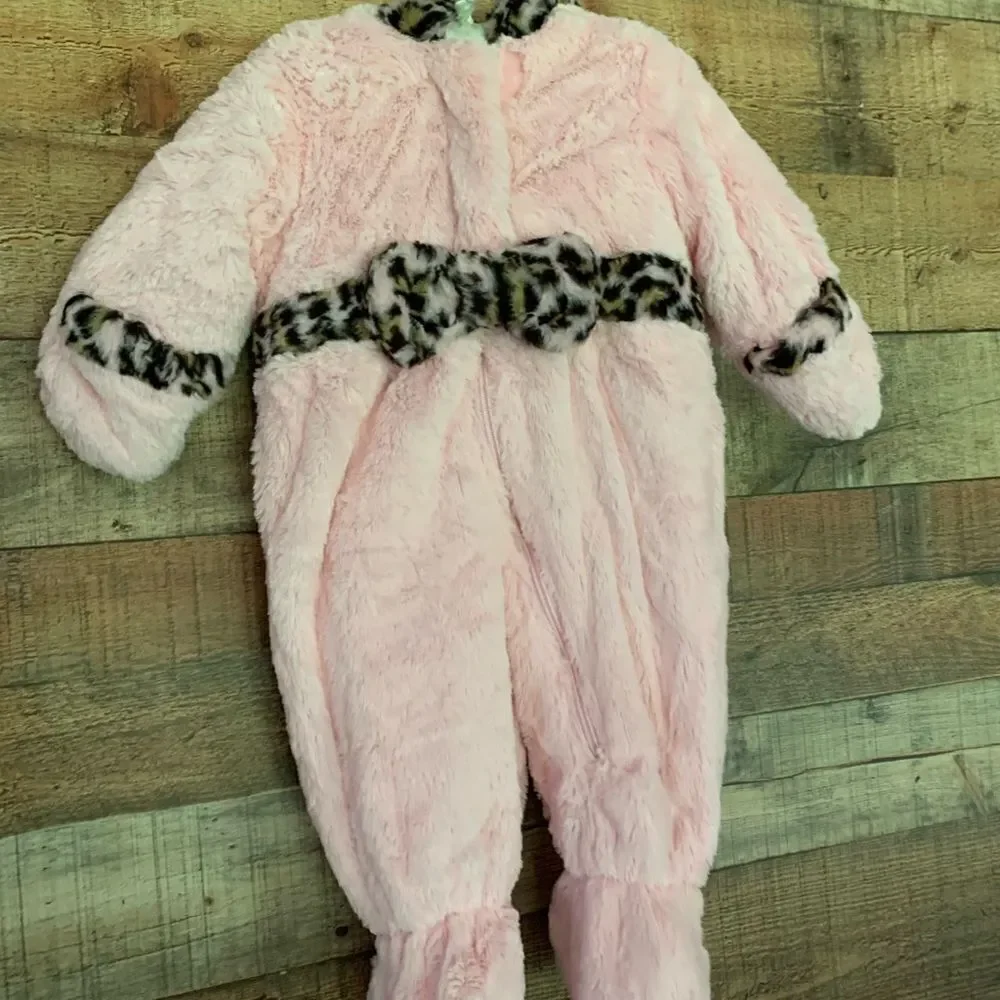 Rothschild pink and leopard hooded footie, 6-9mths‎